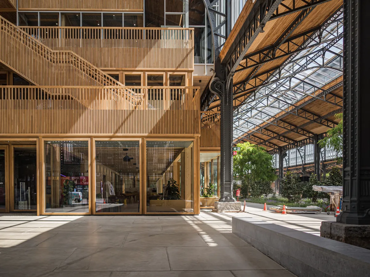Espace de coworking à Bruxelles, lumière naturelle